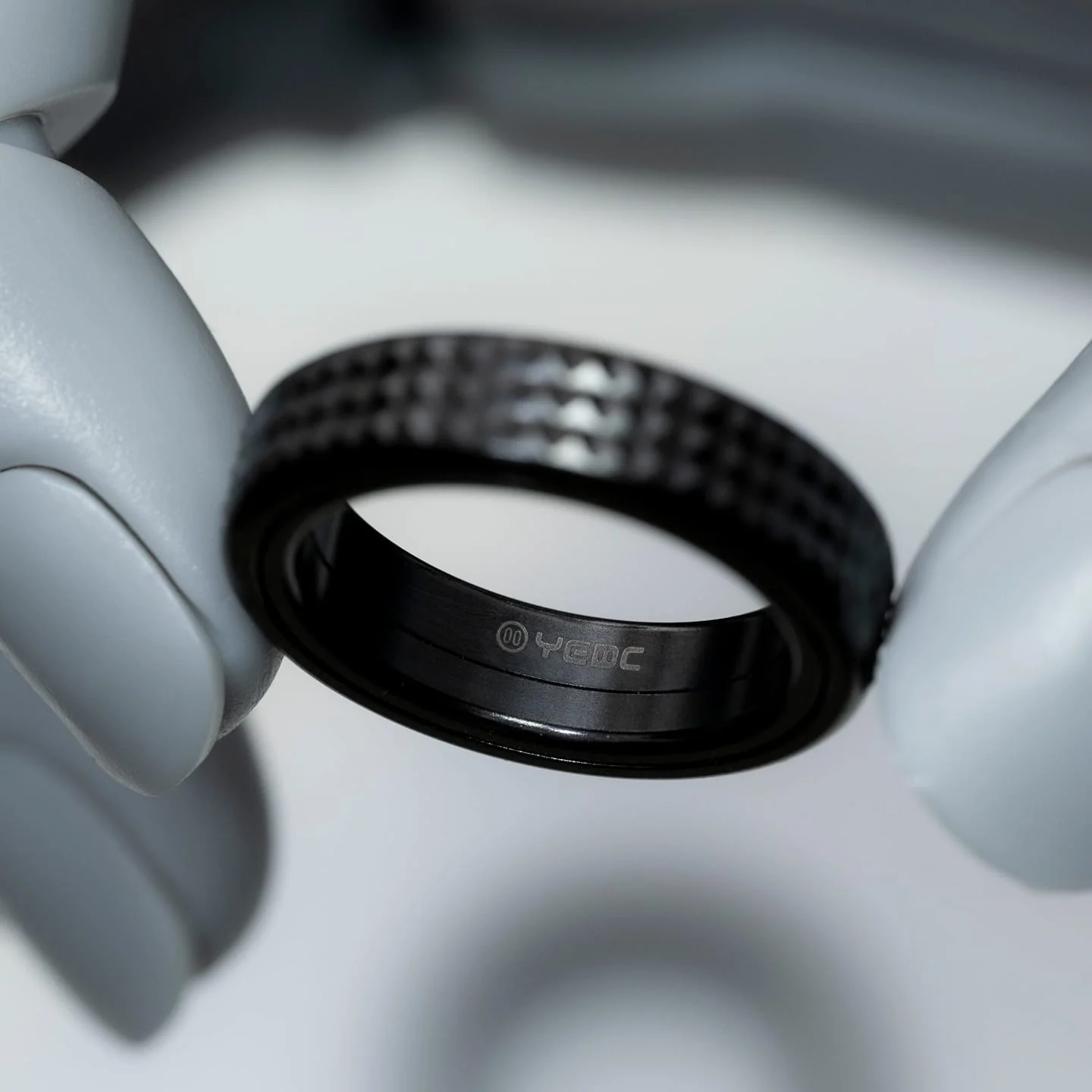 Pig Ring-Paris on Your Finger - Image 5