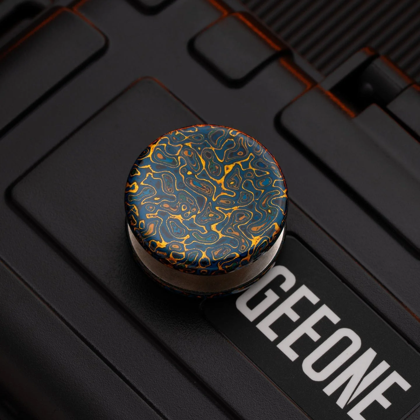 Lacquer Spinner Buttons - Image 4