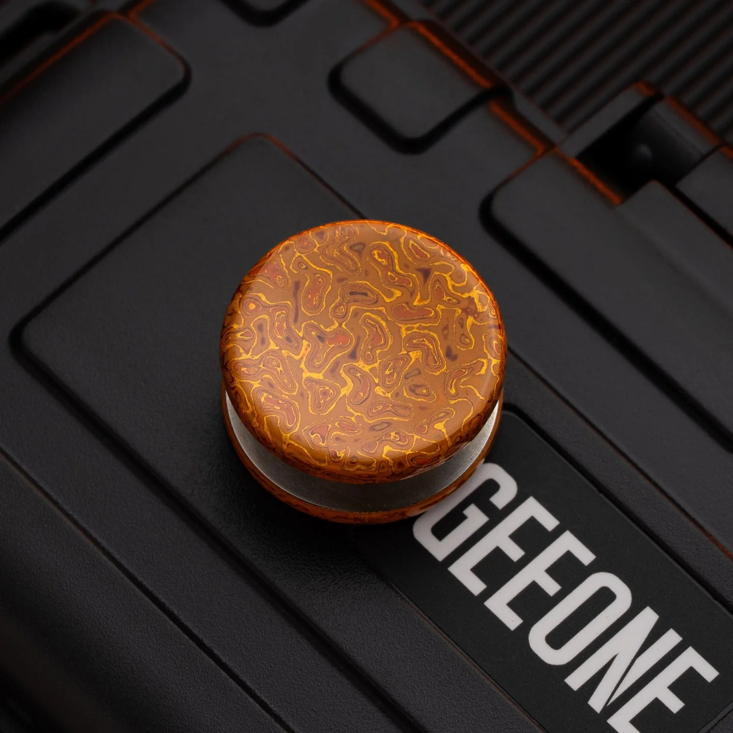 Lacquer Spinner Buttons - Image 6